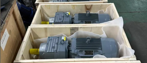 r系列硬齿面斜齿轮减速机